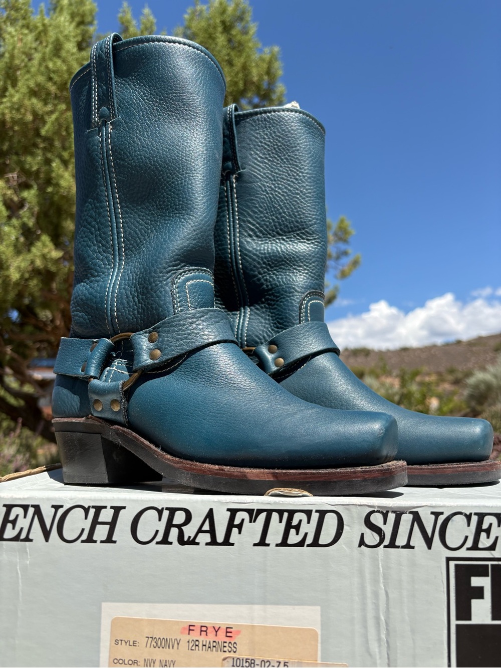 FRYE 🇺🇸12R Harness Boots - Picture 8 of 16